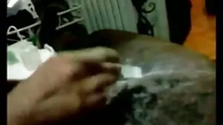 Найзууд нь үе шат нь threesome гэхэд Хөших найз охин нь орон