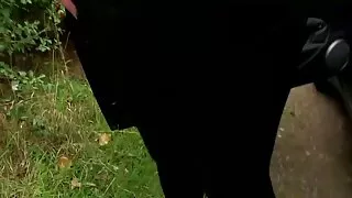 Үсэрхэг pussy эгч маягаар дуусдаг цус холилдох