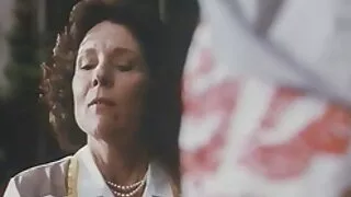 Элизагийн хар үстэй бэлэн зөндөө хоер түншүүд