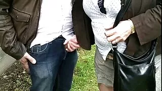 Fishnets-д Saucy хатагтай унтлагын өрөөнд түүний түнш бууж