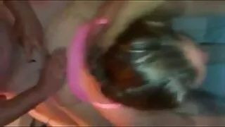 Тэрээр дотуур хувцас нь нас бие гүйцсэн гоо сайхны дарамт өртөв болон түүний pussy эзэмшдэг