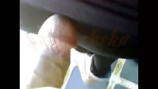 Коллежийн охид суралцахаа больж, үзэгчдийн дунд групп секс хийдэг байжээ