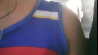 Тэр сэрээд залуу охин, санал болгосон Түүний галзуу секс