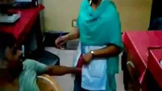 Оймс бүхий гайхалтай дотуур хувцас нь masturbation Coquette-ийг дэмждэг